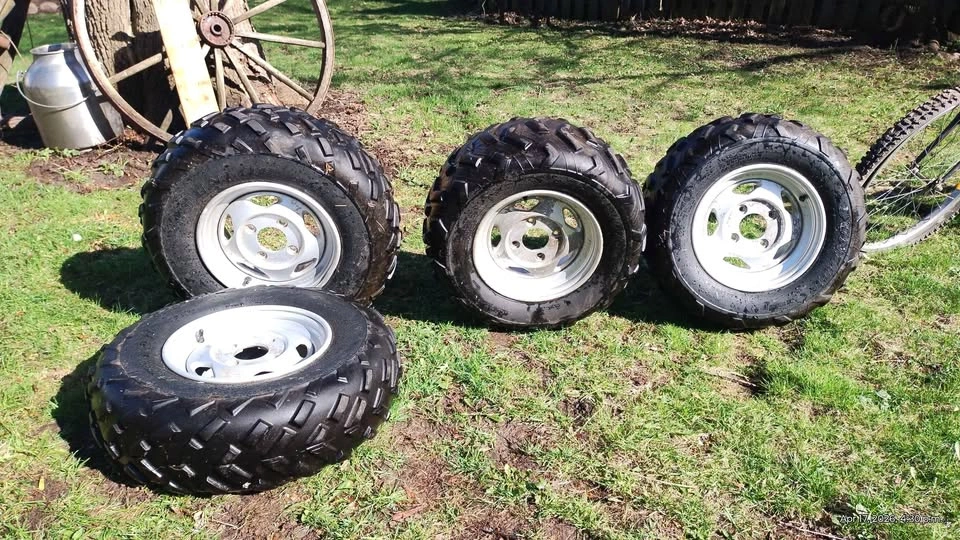 4 Tires and Rims - Yamaha Grizzly 660 - photo 2