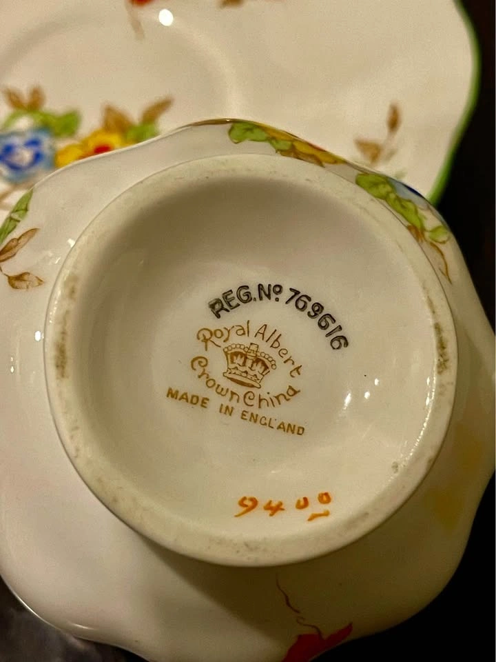 Very rare Royal Albert Teacup, 9400, Green Handle - photo 2