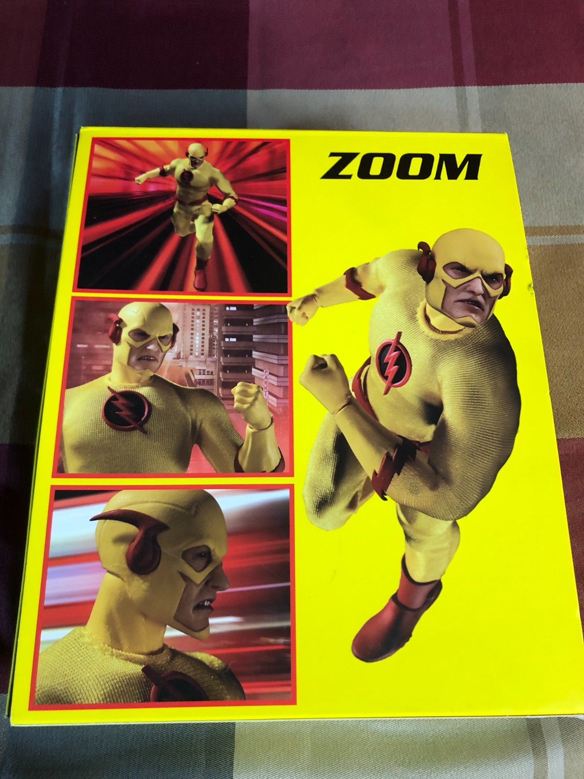 Mezco One:12 Collective Zoom Figure DC Comics Open Box Complete - photo 2