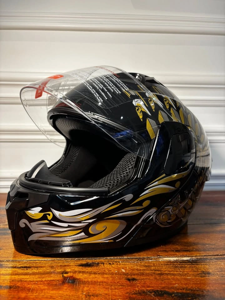 DOT Approved Medium Motorcycle Helmet (Brand New) - photo 2