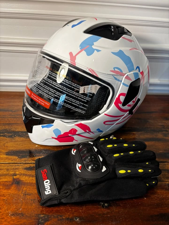 DOT Approved Motorcycle Helmet XL - Brand New - photo 2