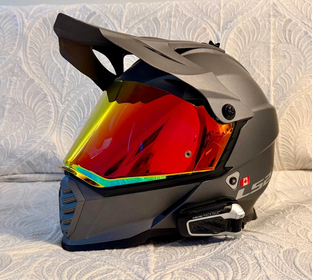 LS2 Blaze Helmet + 2  face shields + Cardo Comms, size XXXL