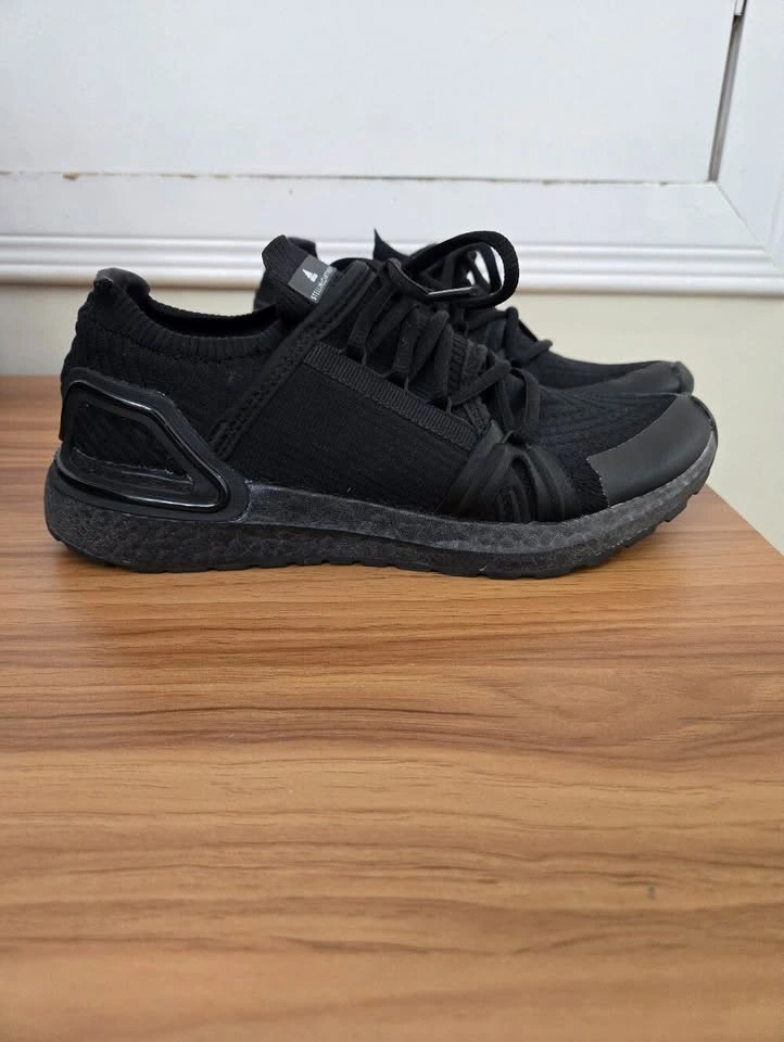 Adidas UltraBoost 20 x Stella McCartney Low Triple Black W - HP3 - photo 3