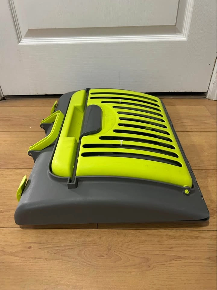 Large Foldable Pet Carrier Green (25lbs capacity) - photo 2