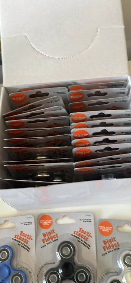 24 Fidget Spinners - $10 for All - photo 4