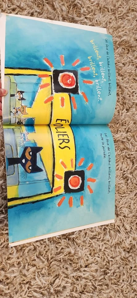 Pat le chat Les roues de l'autobus Scholastic book - photo 2