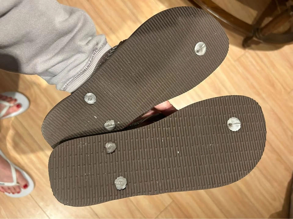 NEW Havaianas Flip Flops Brown Size 35-36 - photo 4
