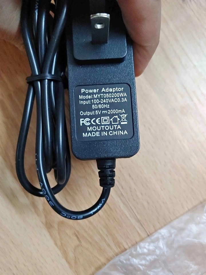 Power Adapter 5V 2000mA