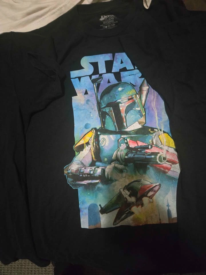 Four Large Star Wars T-shirts - photo 2