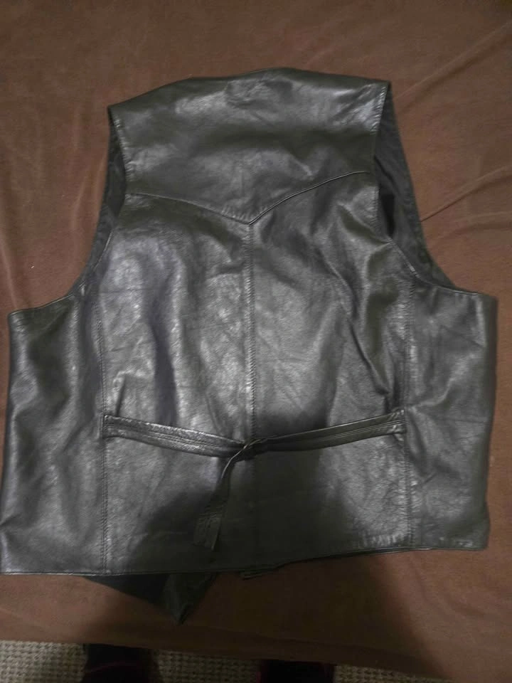 Vintage Black Leather Biker Vest by Sharps Fashion Toronto - photo 2