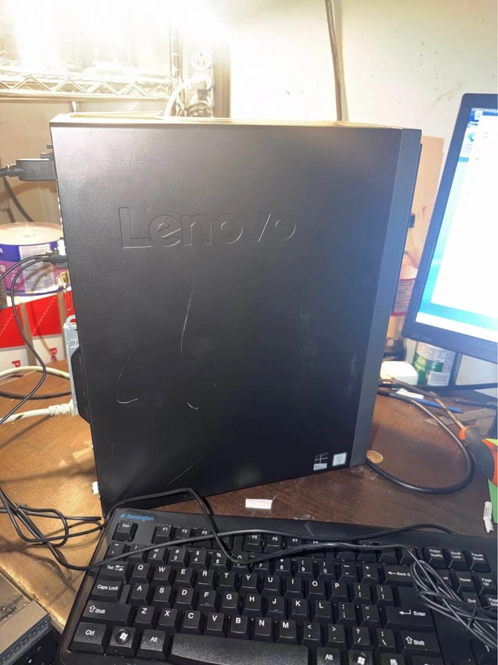 Lenovo ThinkCentre Desktop PC - i5-7500 / 8GB RAM / Win 11 Pro - photo 3