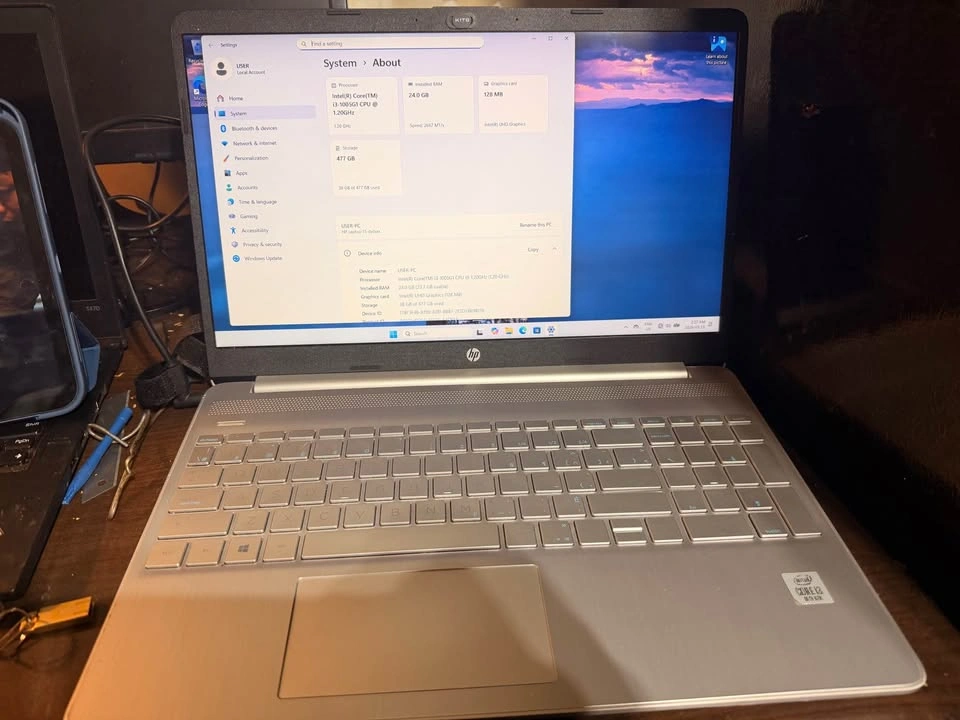 HP 15 Laptop – 10th Gen i3 / 24GB RAM / 512GB SSD / Win 11 - photo 2