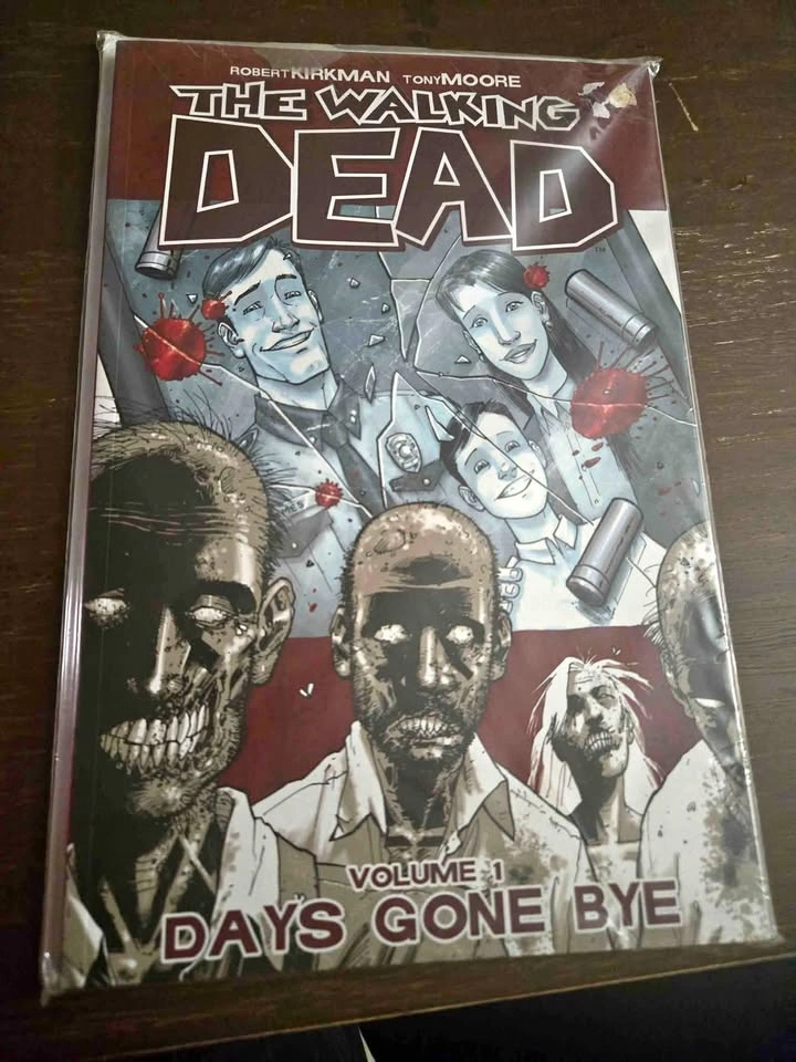 Walking Dead Vol 1 Days Gone Bye TPB Graphic Novel