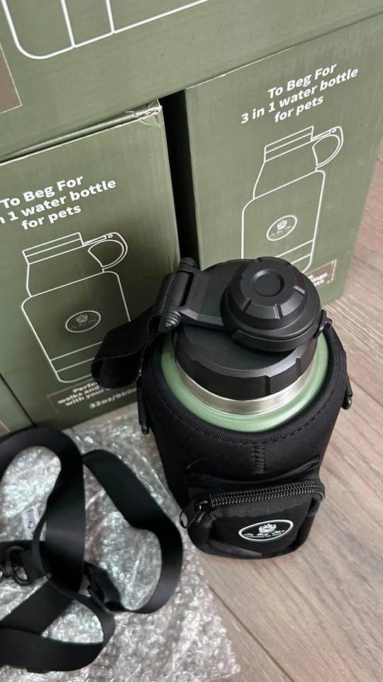 3-in-1 Portable Pet Water Bottle & Food Bowl – New - photo 4
