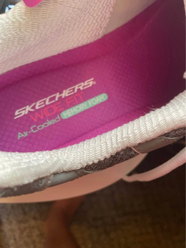 Skechers D’Lites Women Athletic Shoes Size 11 - photo 5
