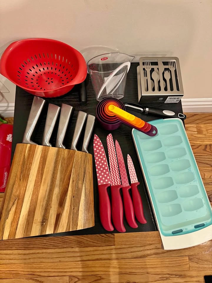 MOVING SALE – EVERYTHING MUST GO (best offer)