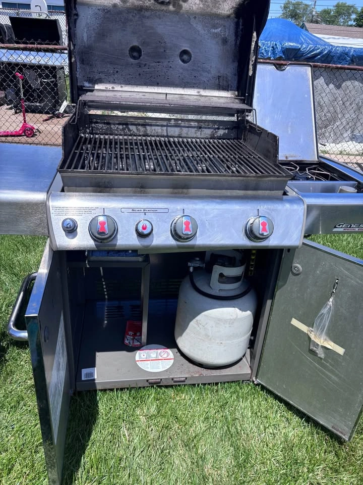 Weber Genesis Special Edition Propane Grill - photo 4