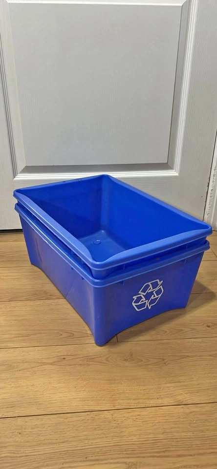 2 blue recycling bins (17 L)