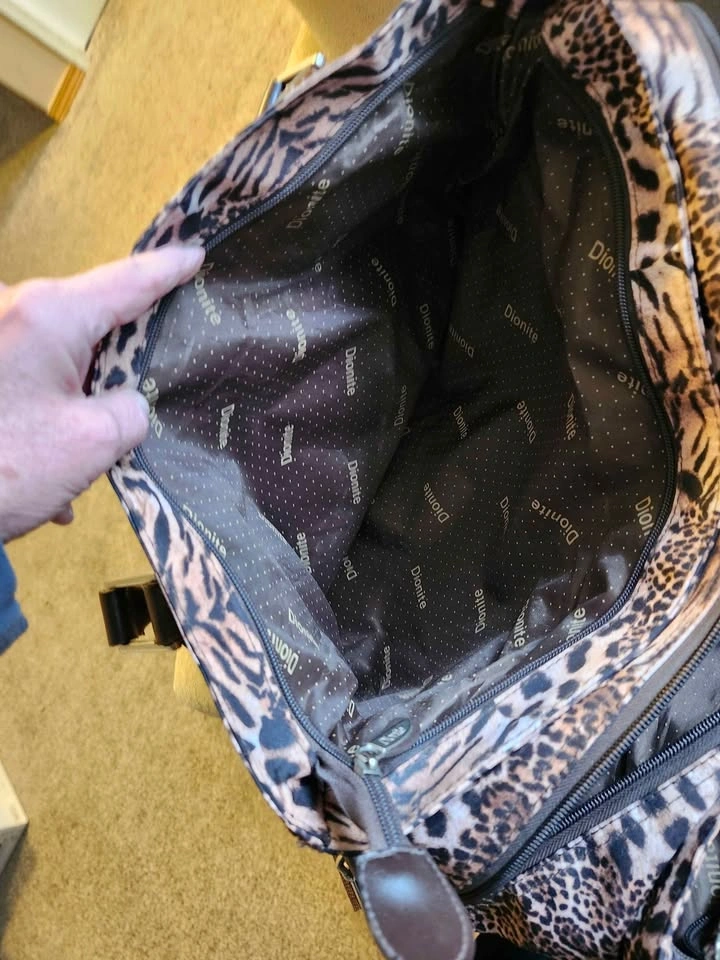 Dionite Animal Print Travel Tote Bag - photo 5