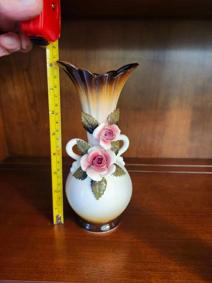 Vintage porcelain vase - photo 2