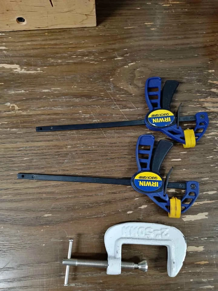 2 Irwin Quick-Grip Clamps & C-Clamp - Set of 3
