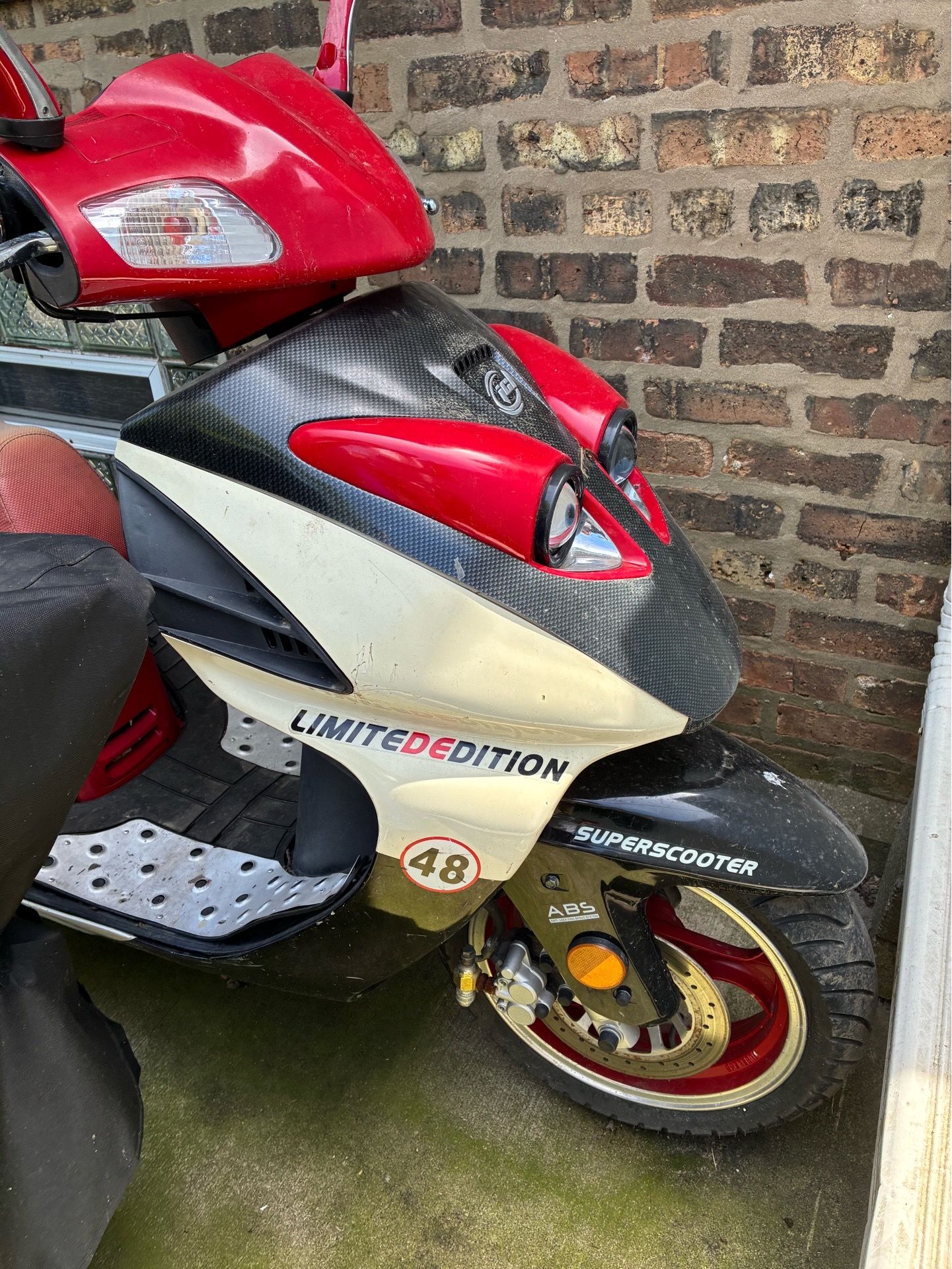 150cc Scooter For Sale – MP-150B – Needs Battery/No Start