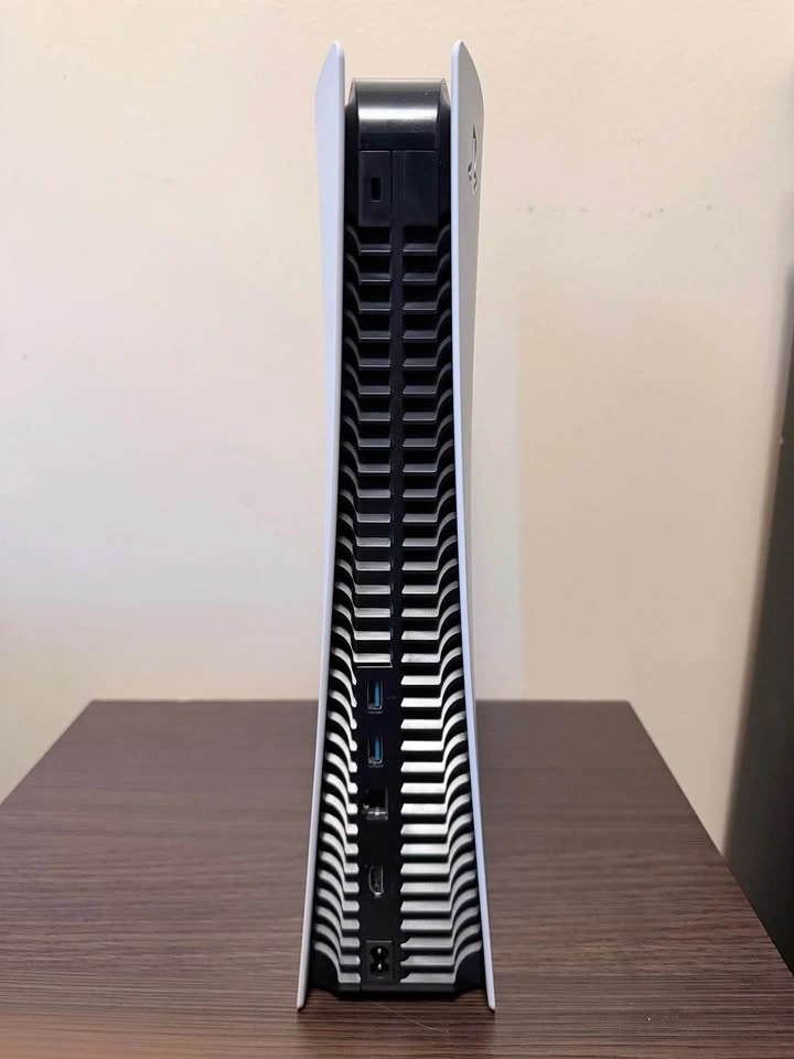 PS5 Digital Edition (Original) - photo 4