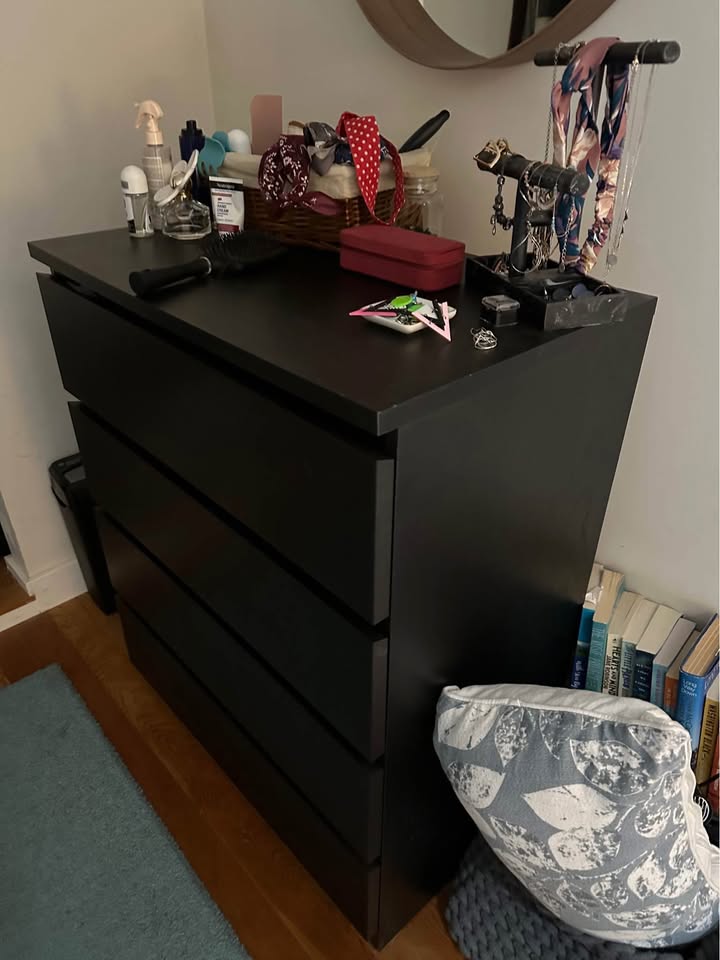 Dresser - photo 2