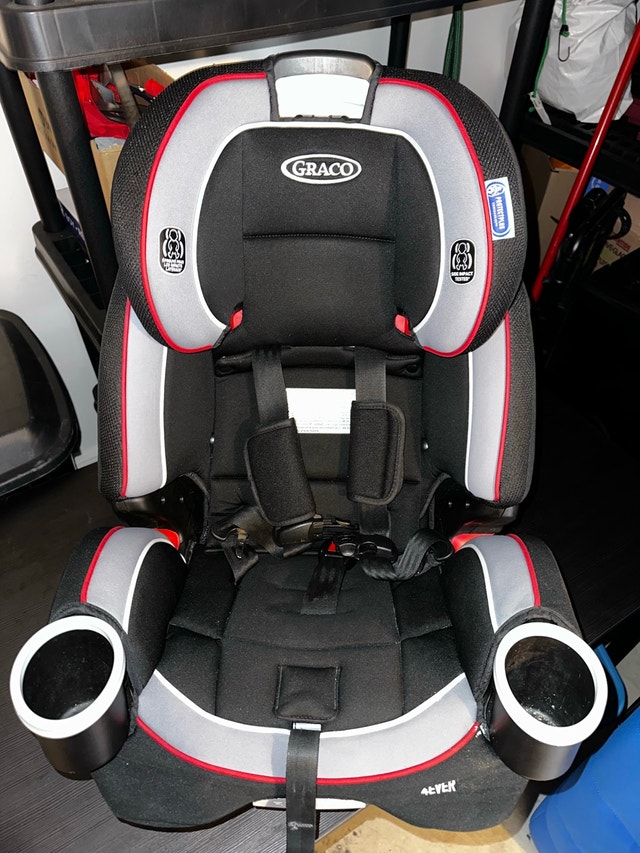 Children’s Car Seat - Year of Manufacture 2020- good till 2030 - photo 2