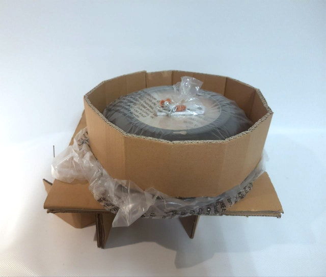 Honeywell LED Utility Light - Dusk to Dawn, 3500 Lumens - photo 4