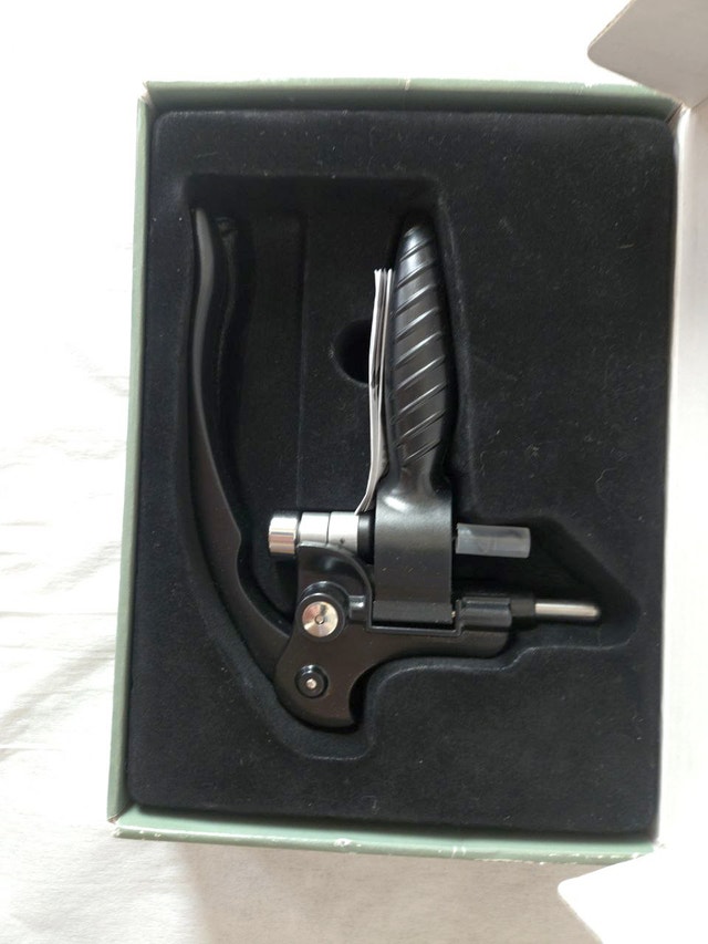Wine Bottle Opener - photo 2