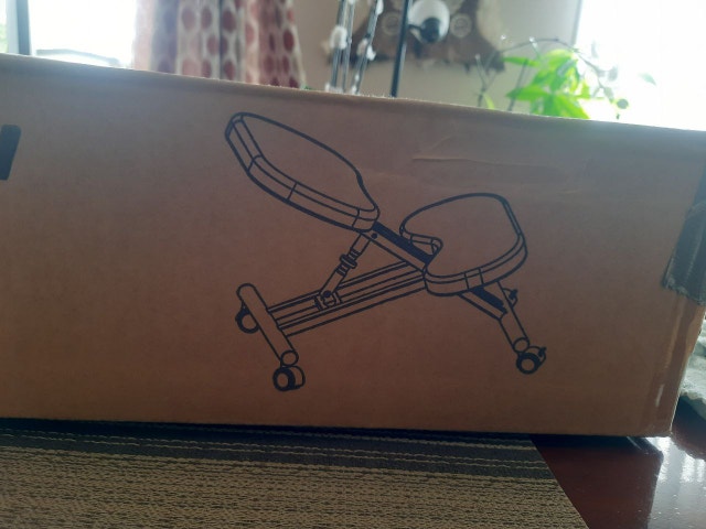 Brand New Ergonomic Kneeling Chair - photo 4