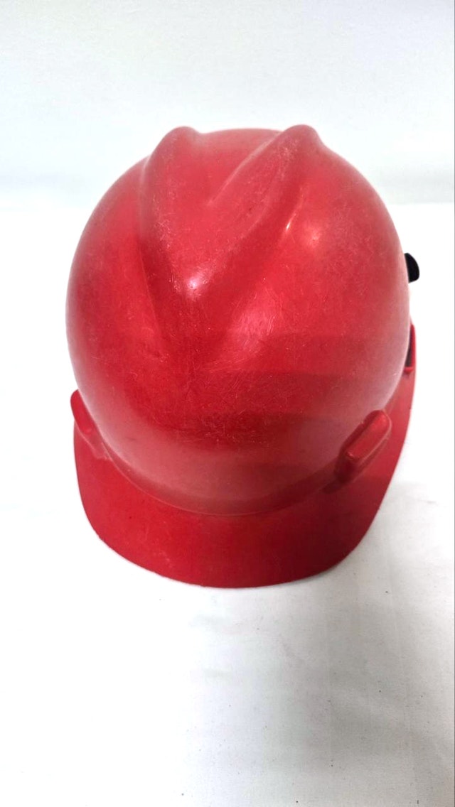 Medium Red Hard Hat Construction Safety Helmet