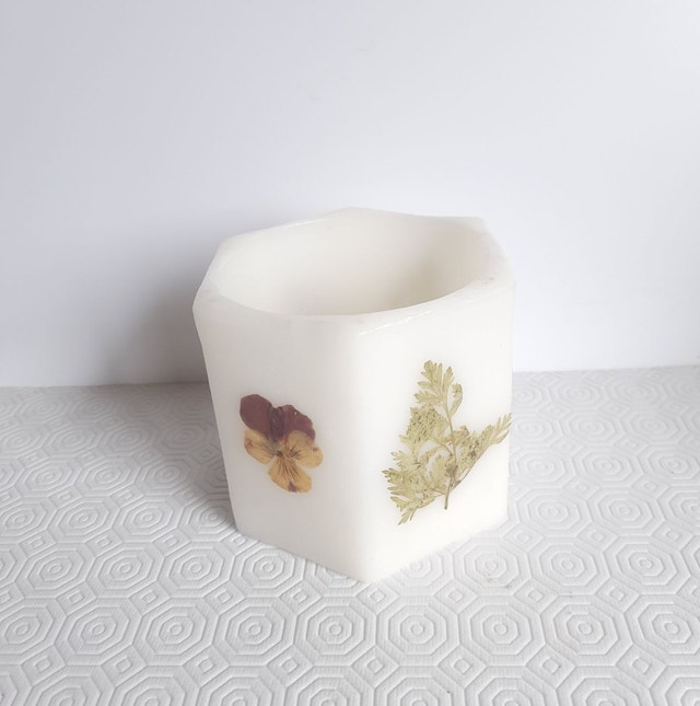 Floral Embedded Decorative Candle Holder