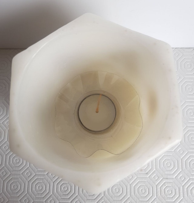 Floral Embedded Decorative Candle Holder - photo 2
