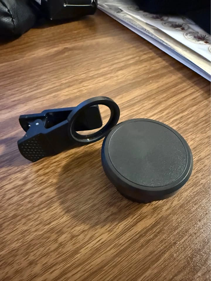 0.45X Phone Lens Clip-on Super Wide Angle Macro Kit - photo 2