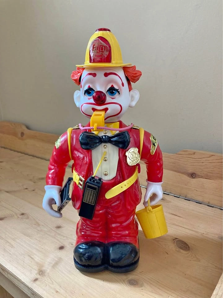 1989 Vintage New Bright Bump'n Benny Fireman Clown