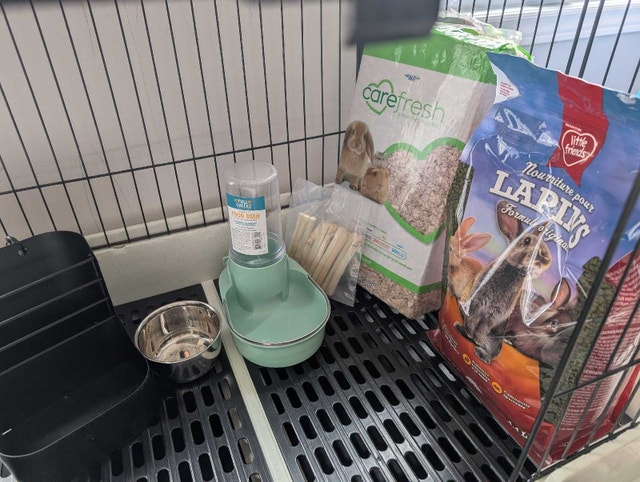 Rabbit Cage and Supplies - photo 3