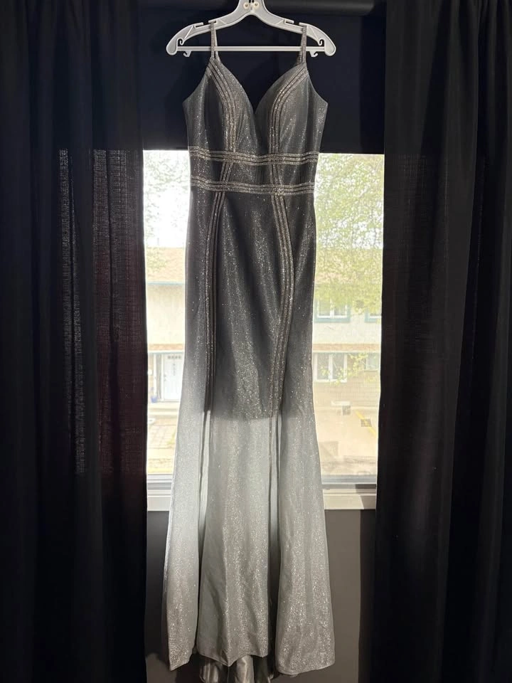 Graduation/Special Event Dress - XS - photo 4