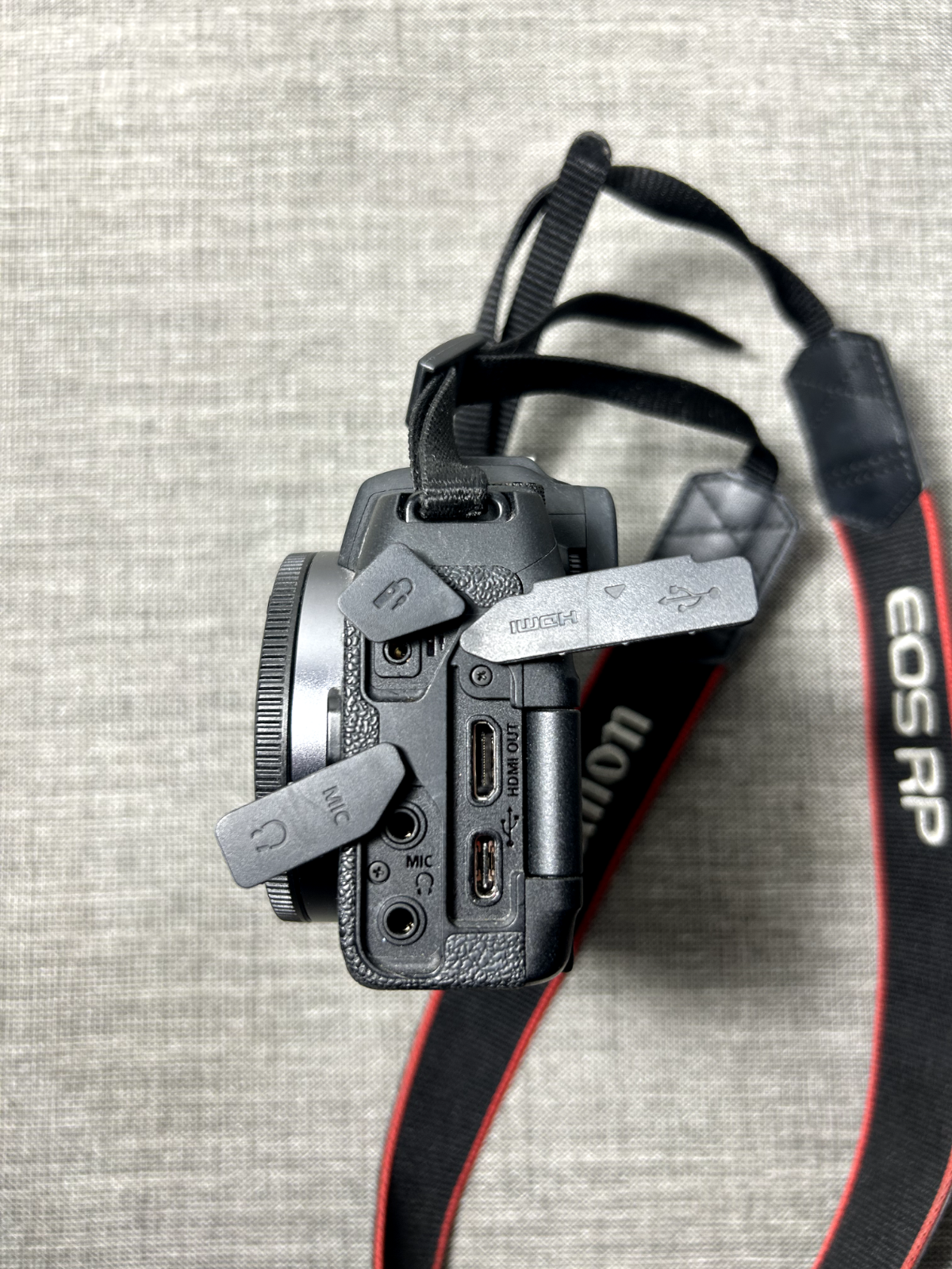 Canon EOS RP Full Frame Mirrorless Camera Body + EF-EOS R Adapte - photo 5