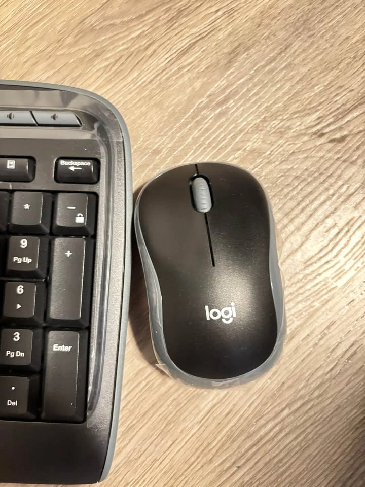 Logitech MK320 Wireless Desktop Set, Keyboard/Mouse, USB, Black - photo 3
