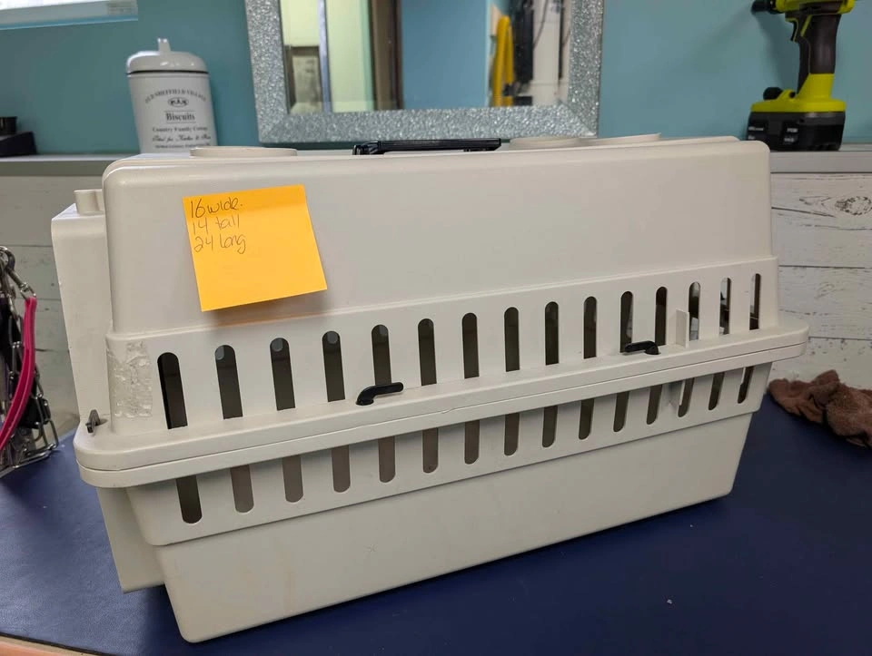 3 Small Dog Crates - photo 5