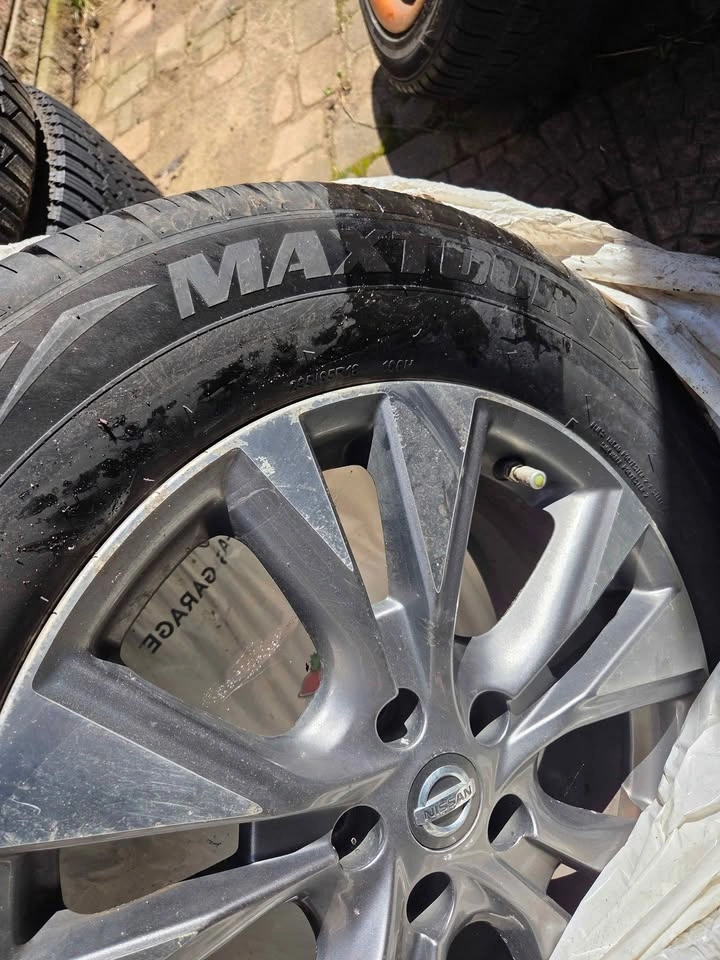 4 All Season Tires on Rims 85% Tread - photo 4