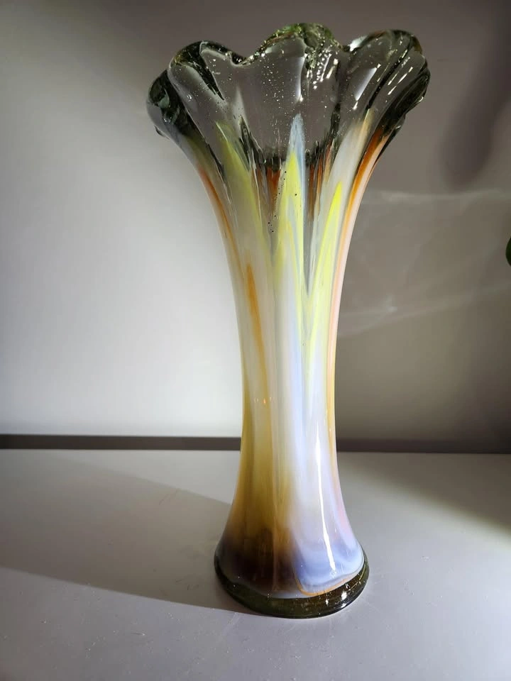 Vintage Mexican Handblown Vase - photo 4