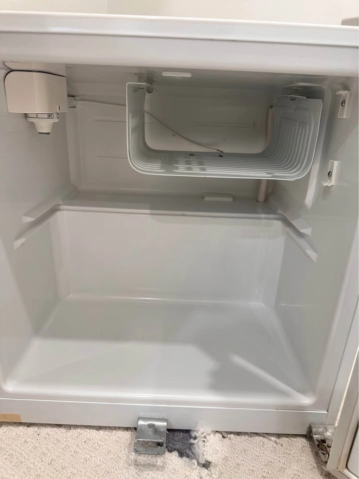 Haier 1.8 Cu. Ft. Compact Mini Fridge with Freezer – Clean & Wor - photo 3
