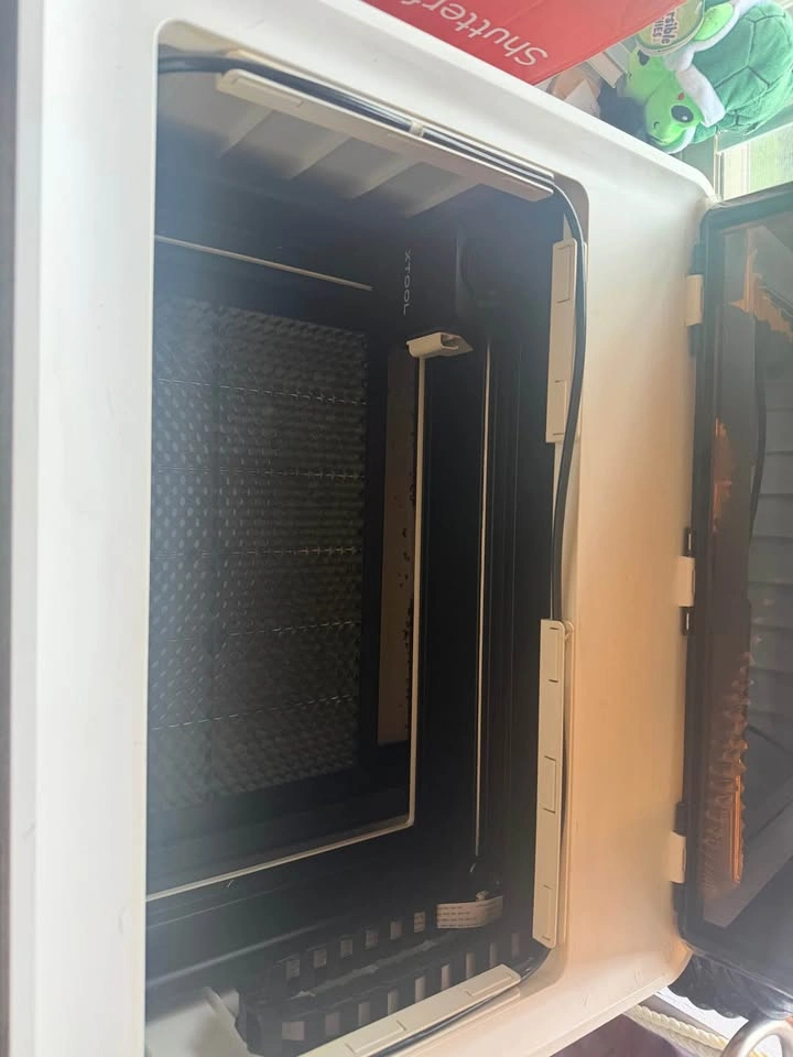 Xtool M1 10w Laser Machine + Accessories - photo 3