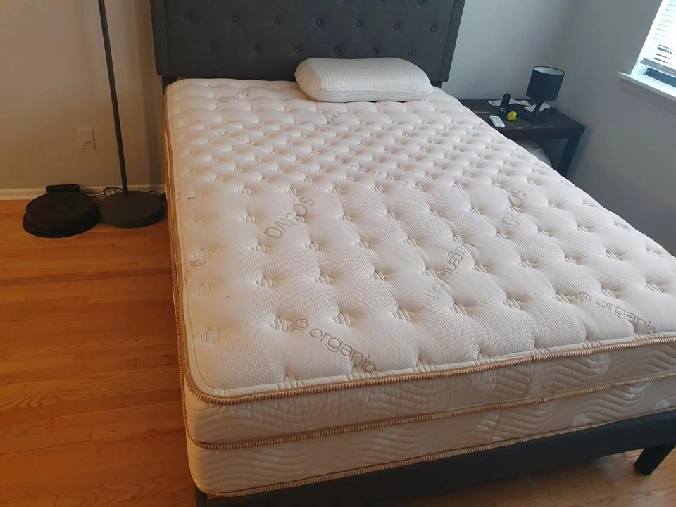 Grey Sturdy Bed Frame for Queen Mattress - photo 3