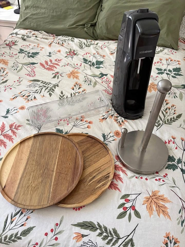 Various Kitchen Items