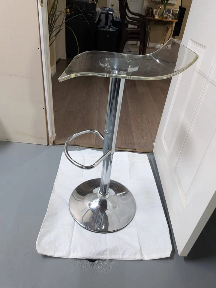Stylish Acrylic and Chrome Adjustable Stool - Kitchen/Bar - photo 3
