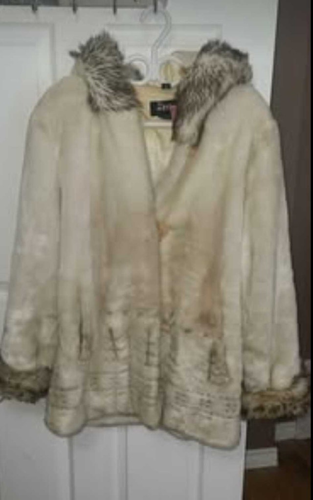 Alia Faux Fur Coat White - L